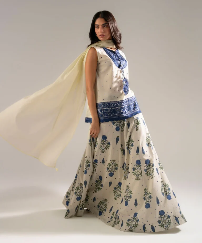3 Piece – Embroidered Lawn Suit