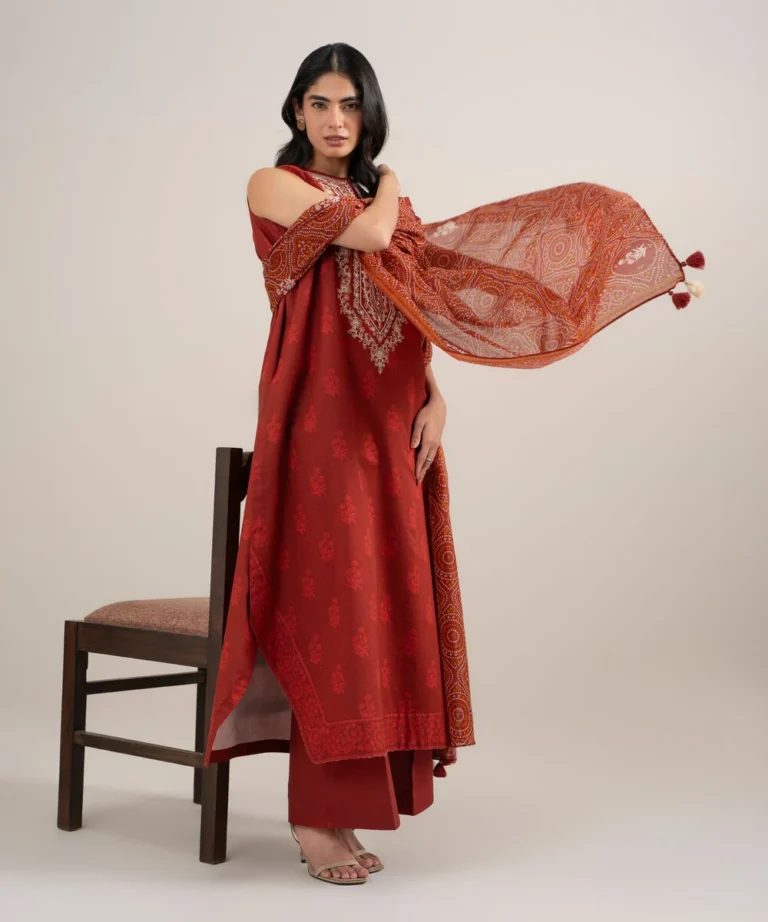 3 Piece – Embroidered Lawn Suit